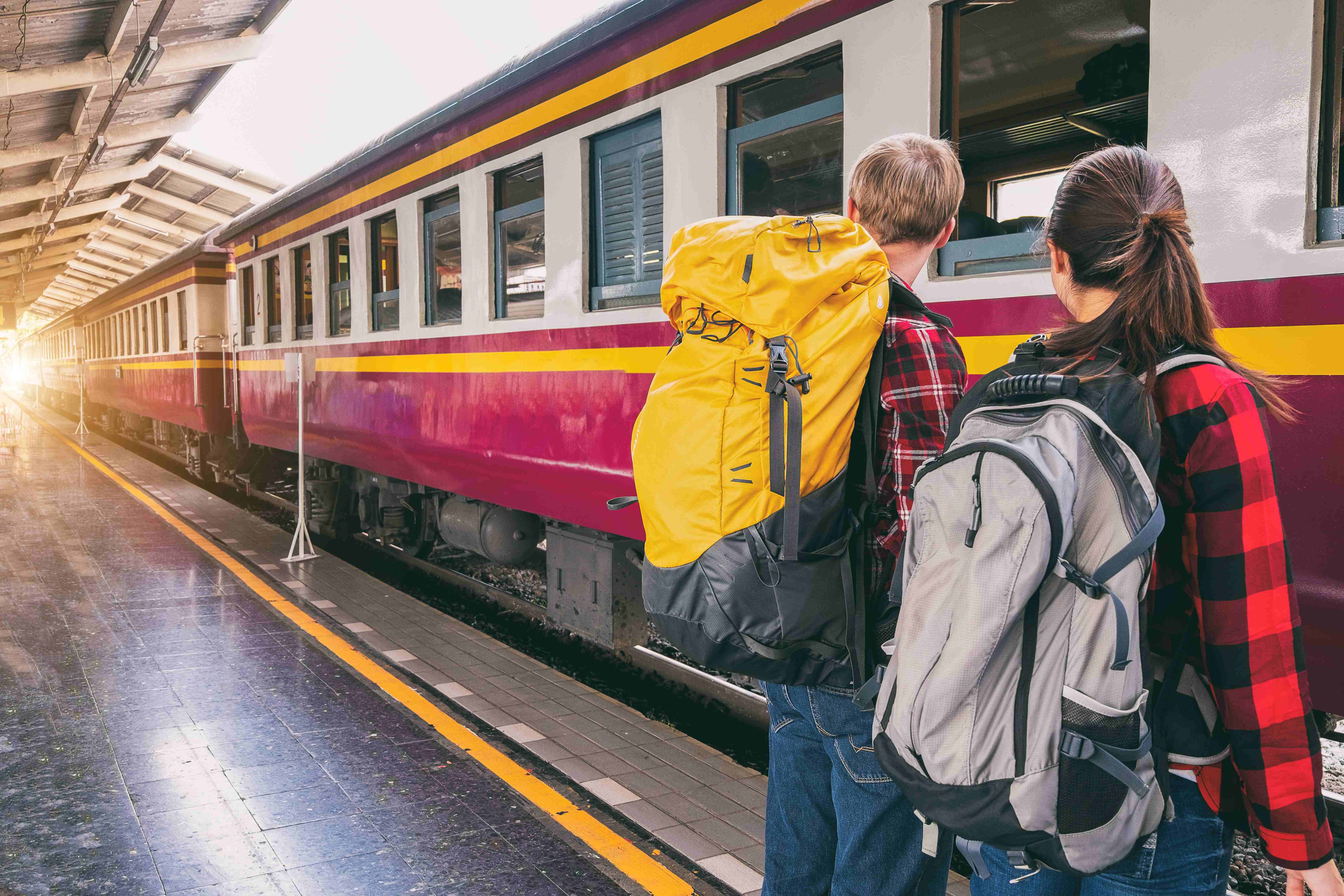 How to Ship a Backpack by Post or Courier